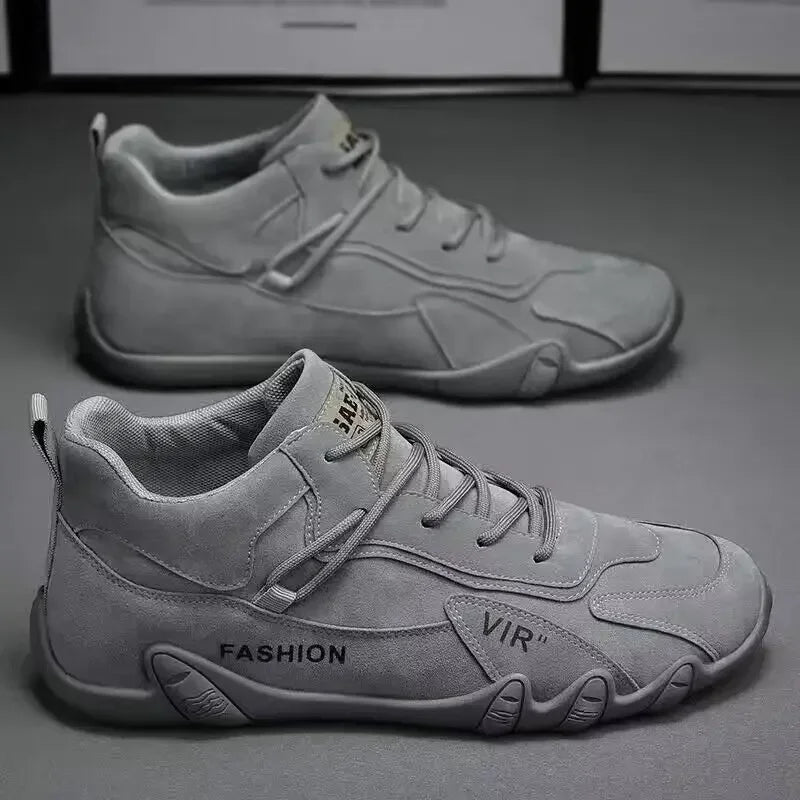 Fashionable sports shoes